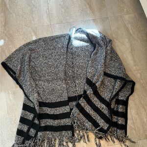 Kenzie Shawl Sweater one size fits all perfect condition